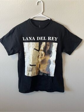 Lana Del Rey Vintage Limited Edition Graphic T-Shirt in Black LDR Artist Tee
